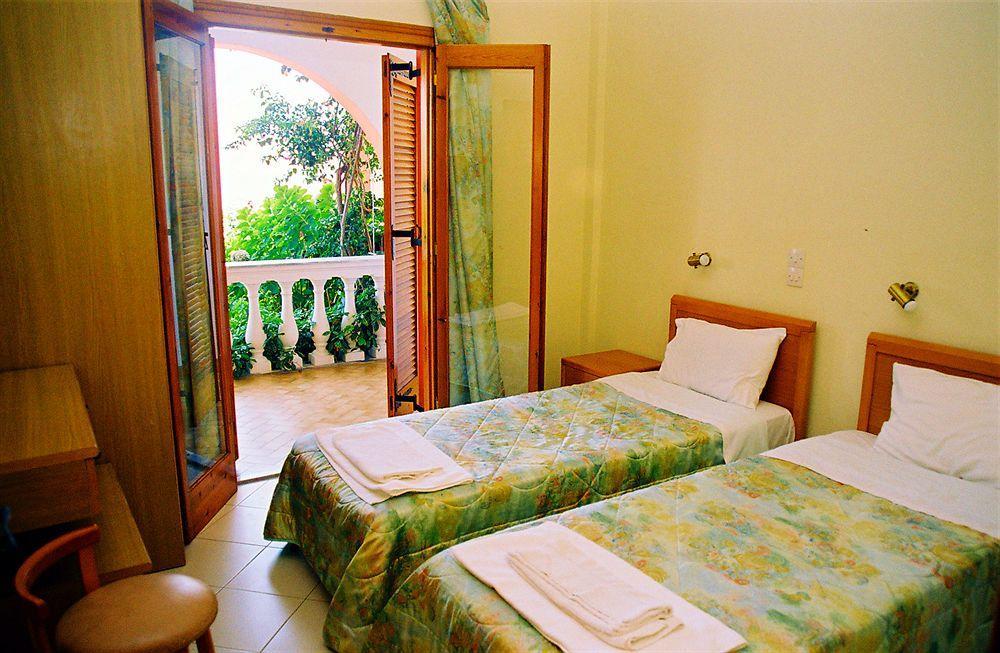 Dionysos Apartments Apraos Ngoại thất bức ảnh