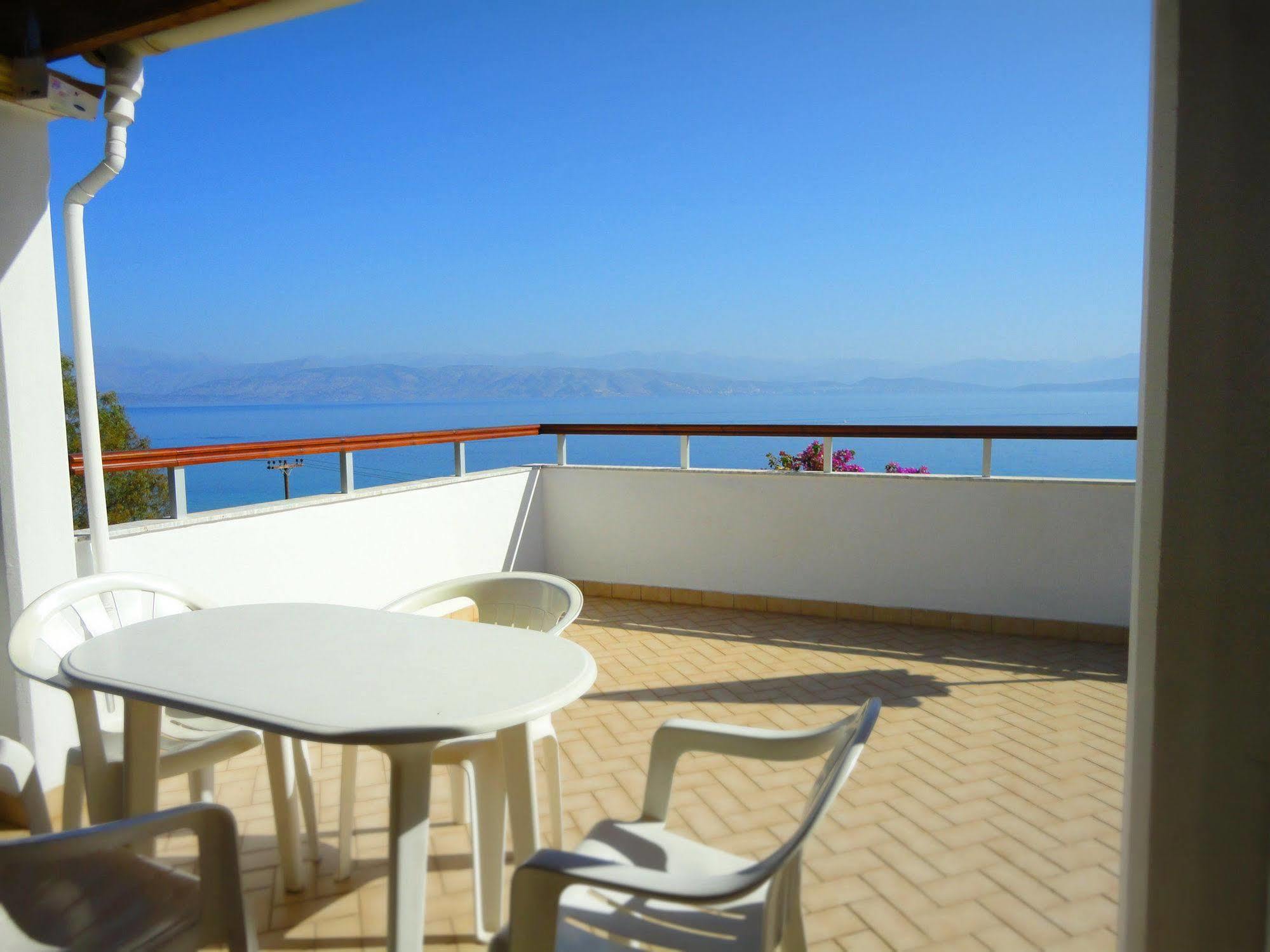 Dionysos Apartments Apraos Ngoại thất bức ảnh
